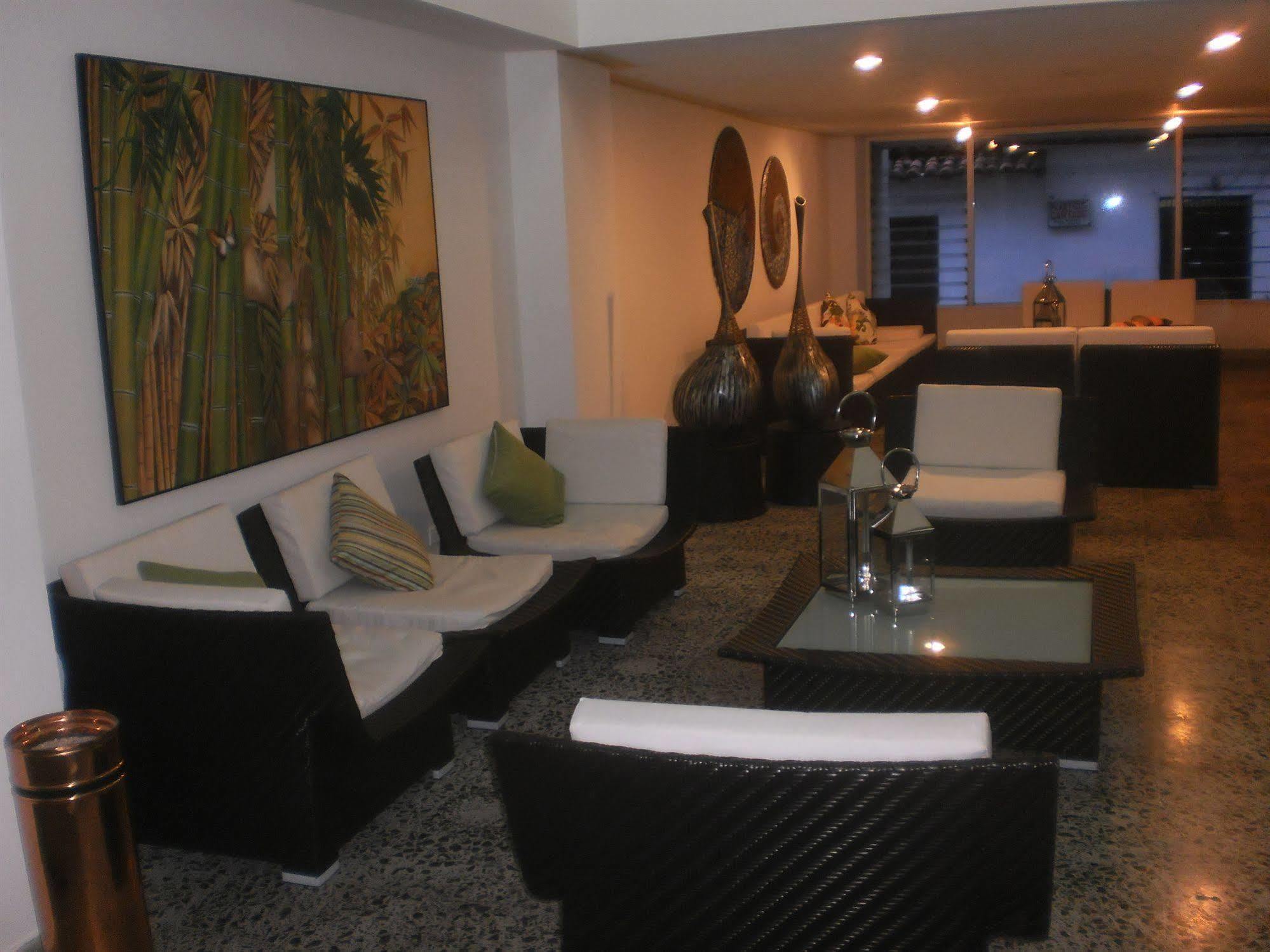 Hotel Don Gregorio Cartago Ngoại thất bức ảnh